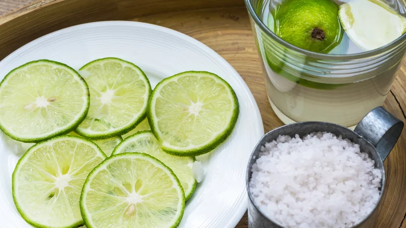 chanh non muối hạt